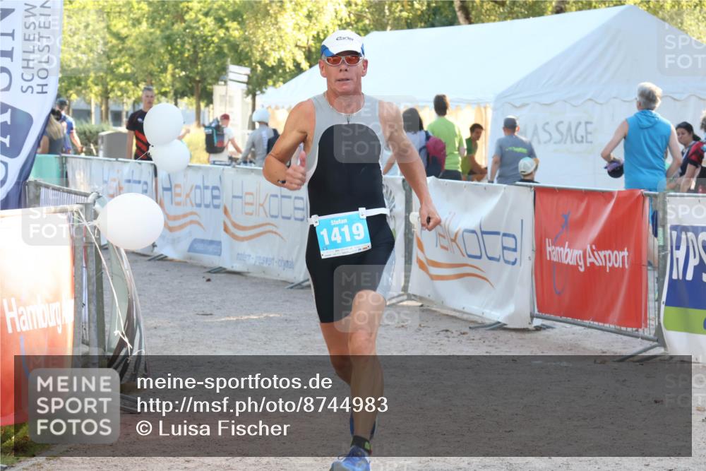 07.09.2025 - 19. Norderstedt Triathlon Luisa Fischer http://msf.ph/oto/8744983 07.09.2025 17:16:35 Ziel 1419 meine-sportfotos.de