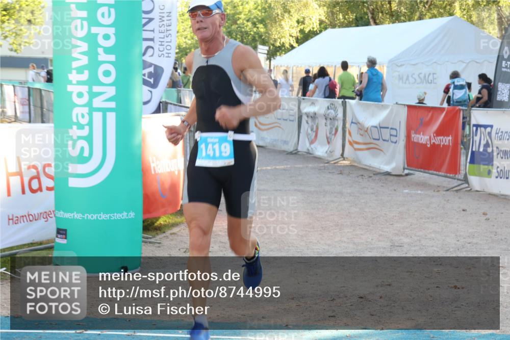 07.09.2025 - 19. Norderstedt Triathlon Luisa Fischer http://msf.ph/oto/8744995 07.09.2025 17:16:37 Ziel 1419 meine-sportfotos.de