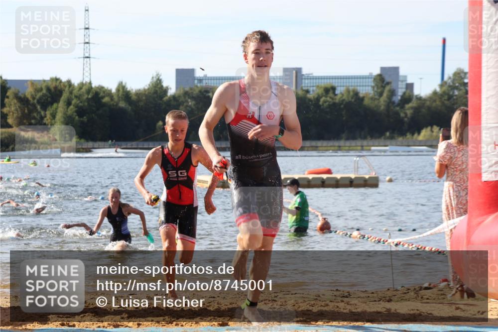 07.09.2025 - 19. Norderstedt Triathlon Luisa Fischer http://msf.ph/oto/8745001 07.09.2025 10:23:41 Schwimmen 57, 76, 107, 637, 643, 651, 661, 678, 689 meine-sportfotos.de