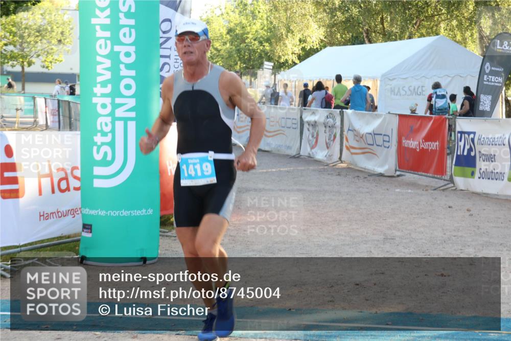 07.09.2025 - 19. Norderstedt Triathlon Luisa Fischer http://msf.ph/oto/8745004 07.09.2025 17:16:37 Ziel 1419 meine-sportfotos.de