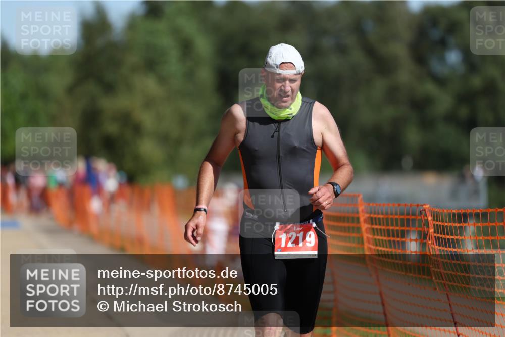 07.09.2025 - 19. Norderstedt Triathlon Michael Strokosch http://msf.ph/oto/8745005 07.09.2025 11:58:02 Laufen 276, 1219 meine-sportfotos.de