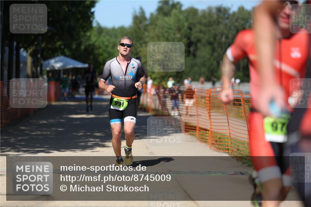 07.09.2025 - 19. Norderstedt Triathlon Michael Strokosch http://msf.ph/oto/8745009 07.09.2025 14:46:07 Laufen 392, 959, 976, 989, 991, 1034 meine-sportfotos.de