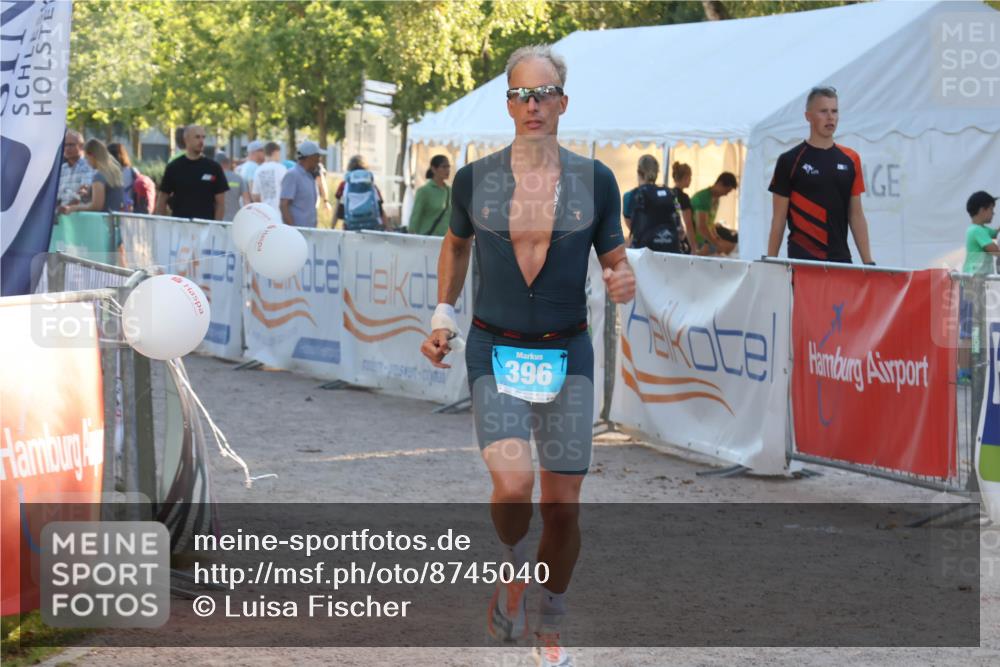 07.09.2025 - 19. Norderstedt Triathlon Luisa Fischer http://msf.ph/oto/8745040 07.09.2025 17:16:48 Ziel 396 meine-sportfotos.de