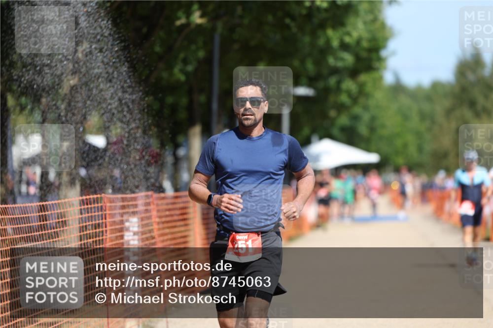 07.09.2025 - 19. Norderstedt Triathlon Michael Strokosch http://msf.ph/oto/8745063 07.09.2025 12:35:12 Laufen 251, 838, 1286 meine-sportfotos.de