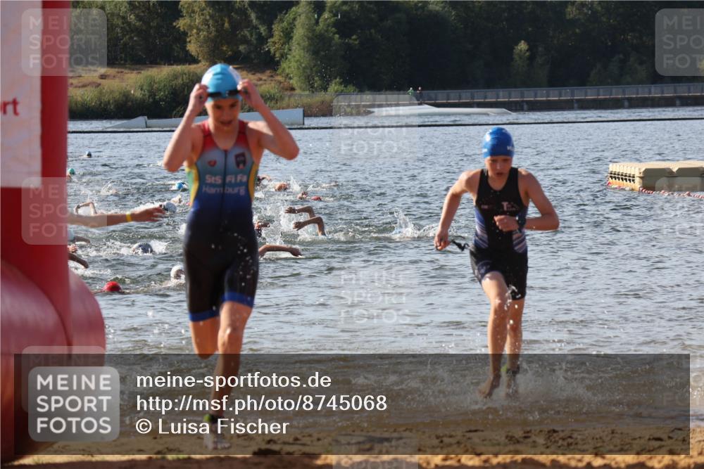 07.09.2025 - 19. Norderstedt Triathlon Luisa Fischer http://msf.ph/oto/8745068 07.09.2025 10:23:49 Schwimmen 57, 70, 76, 89, 107, 114, 643, 661 meine-sportfotos.de