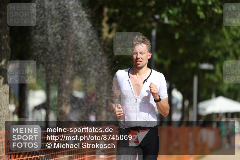 07.09.2025 - 19. Norderstedt Triathlon Michael Strokosch http://msf.ph/oto/8745069 07.09.2025 11:58:05 Laufen 276, 1219 meine-sportfotos.de