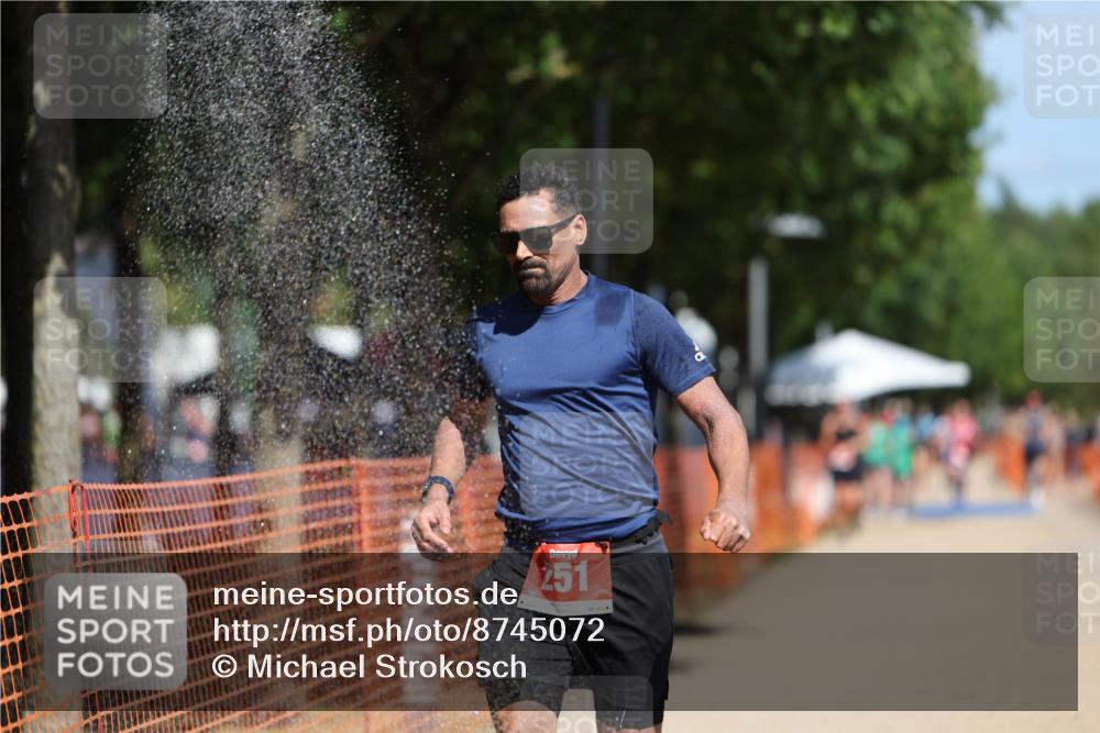 07.09.2025 - 19. Norderstedt Triathlon Michael Strokosch http://msf.ph/oto/8745072 07.09.2025 12:35:12 Laufen 251, 838, 1286 meine-sportfotos.de