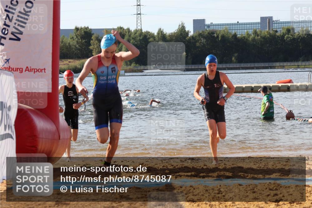 07.09.2025 - 19. Norderstedt Triathlon Luisa Fischer http://msf.ph/oto/8745087 07.09.2025 10:23:51 Schwimmen 57, 70, 89, 107, 114, 643, 661 meine-sportfotos.de