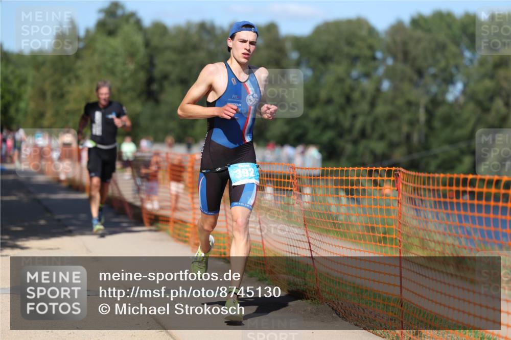 07.09.2025 - 19. Norderstedt Triathlon Michael Strokosch http://msf.ph/oto/8745130 07.09.2025 14:46:12 Laufen 392, 989, 991 meine-sportfotos.de
