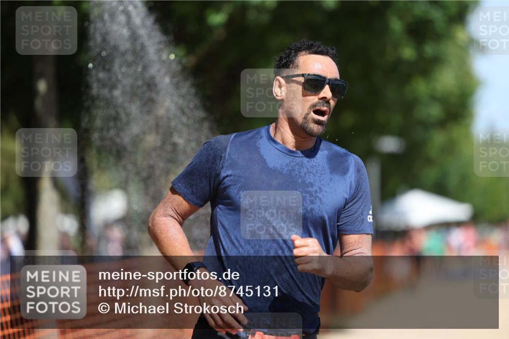 07.09.2025 - 19. Norderstedt Triathlon Michael Strokosch http://msf.ph/oto/8745131 07.09.2025 12:35:13 Laufen 251, 838 meine-sportfotos.de