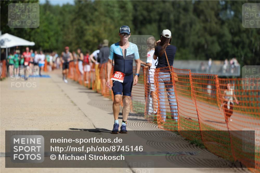 07.09.2025 - 19. Norderstedt Triathlon Michael Strokosch http://msf.ph/oto/8745146 07.09.2025 12:35:19 Laufen 807, 845 meine-sportfotos.de