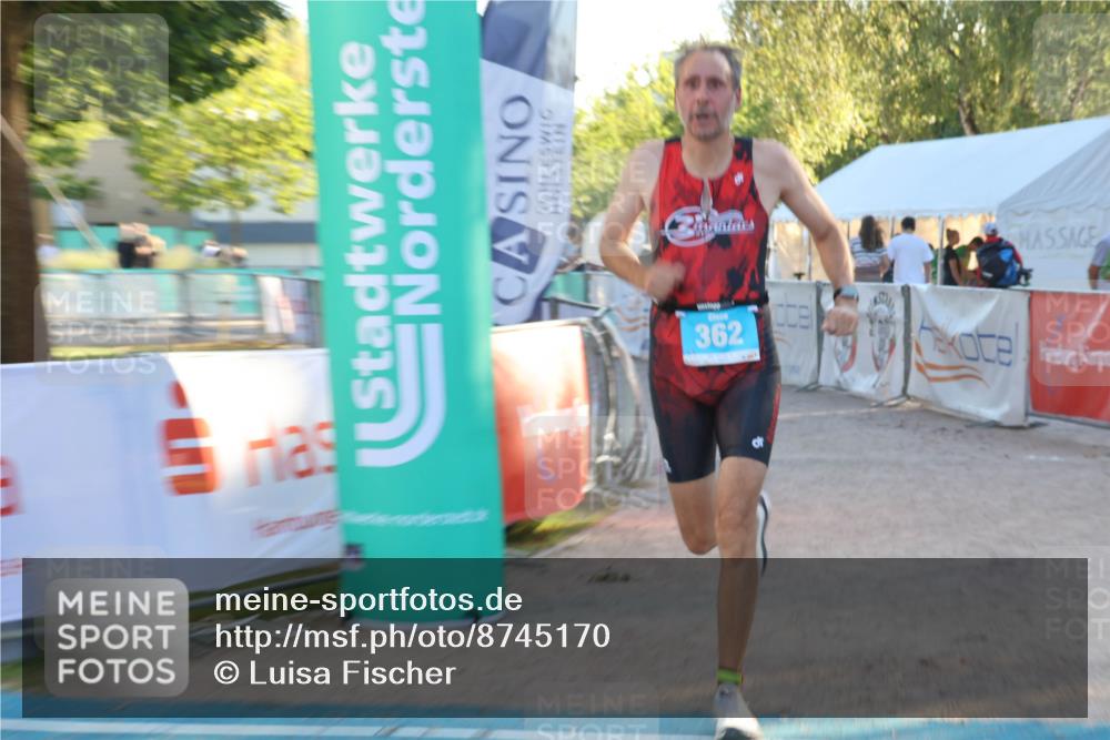 07.09.2025 - 19. Norderstedt Triathlon Luisa Fischer http://msf.ph/oto/8745170 07.09.2025 17:17:07 Ziel 362 meine-sportfotos.de