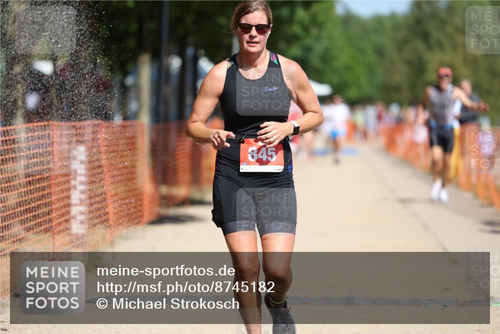 07.09.2025 - 19. Norderstedt Triathlon Michael Strokosch http://msf.ph/oto/8745182 07.09.2025 12:35:27 Laufen 151, 845, 851 meine-sportfotos.de