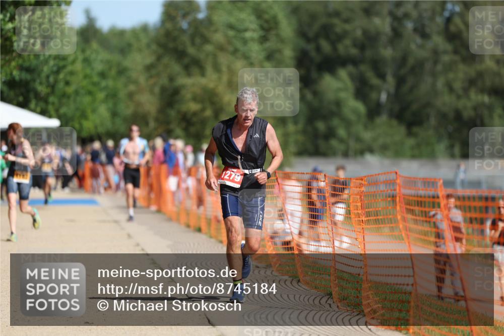 07.09.2025 - 19. Norderstedt Triathlon Michael Strokosch http://msf.ph/oto/8745184 07.09.2025 11:58:16 Laufen 1279 meine-sportfotos.de