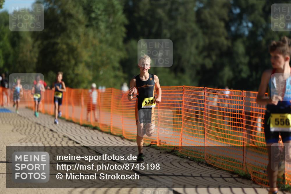 07.09.2025 - 19. Norderstedt Triathlon Michael Strokosch http://msf.ph/oto/8745198 07.09.2025 09:43:20 Laufen 556, 570 meine-sportfotos.de