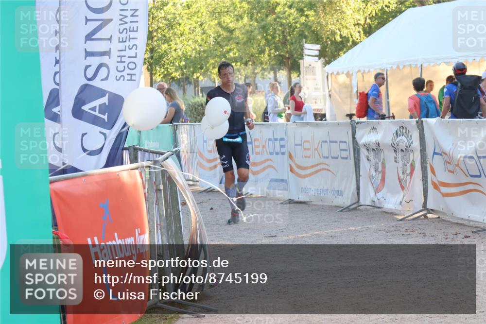 07.09.2025 - 19. Norderstedt Triathlon Luisa Fischer http://msf.ph/oto/8745199 07.09.2025 17:18:49 Ziel  meine-sportfotos.de