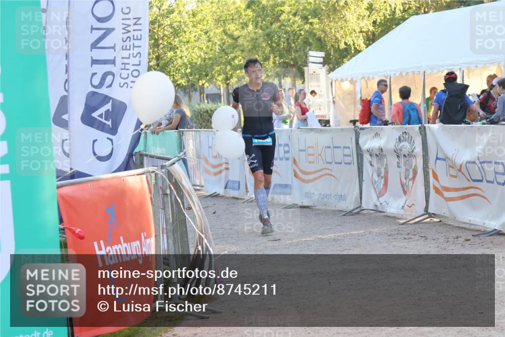 07.09.2025 - 19. Norderstedt Triathlon Luisa Fischer http://msf.ph/oto/8745211 07.09.2025 17:18:50 Ziel 1460 meine-sportfotos.de