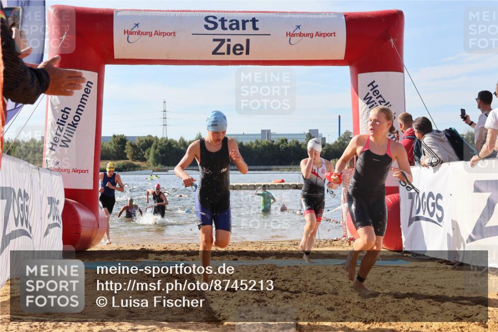 07.09.2025 - 19. Norderstedt Triathlon Luisa Fischer http://msf.ph/oto/8745213 07.09.2025 10:24:04 Schwimmen 71, 75, 89, 113, 114, 635, 636 meine-sportfotos.de