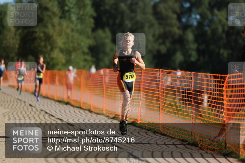 07.09.2025 - 19. Norderstedt Triathlon Michael Strokosch http://msf.ph/oto/8745216 07.09.2025 09:43:21 Laufen 556, 570 meine-sportfotos.de