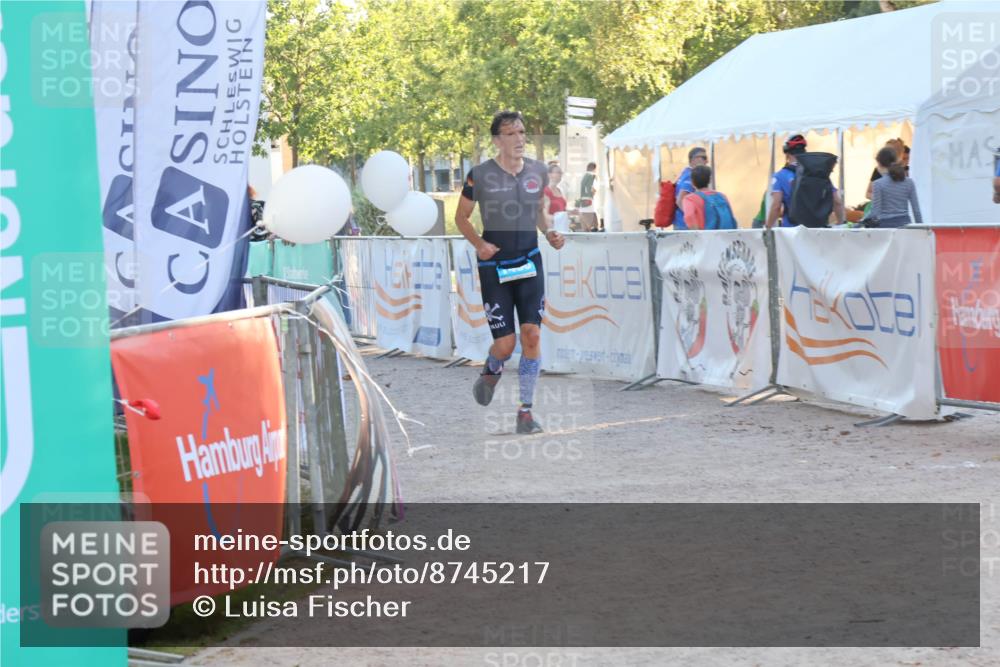 07.09.2025 - 19. Norderstedt Triathlon Luisa Fischer http://msf.ph/oto/8745217 07.09.2025 17:18:50 Ziel 1460 meine-sportfotos.de