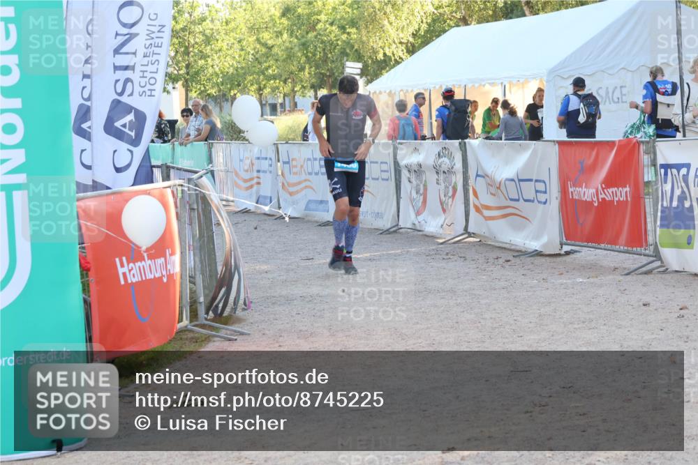 07.09.2025 - 19. Norderstedt Triathlon Luisa Fischer http://msf.ph/oto/8745225 07.09.2025 17:18:51 Ziel 1460 meine-sportfotos.de