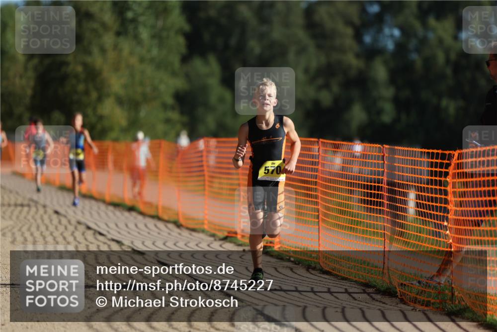 07.09.2025 - 19. Norderstedt Triathlon Michael Strokosch http://msf.ph/oto/8745227 07.09.2025 09:43:21 Laufen 556, 570 meine-sportfotos.de