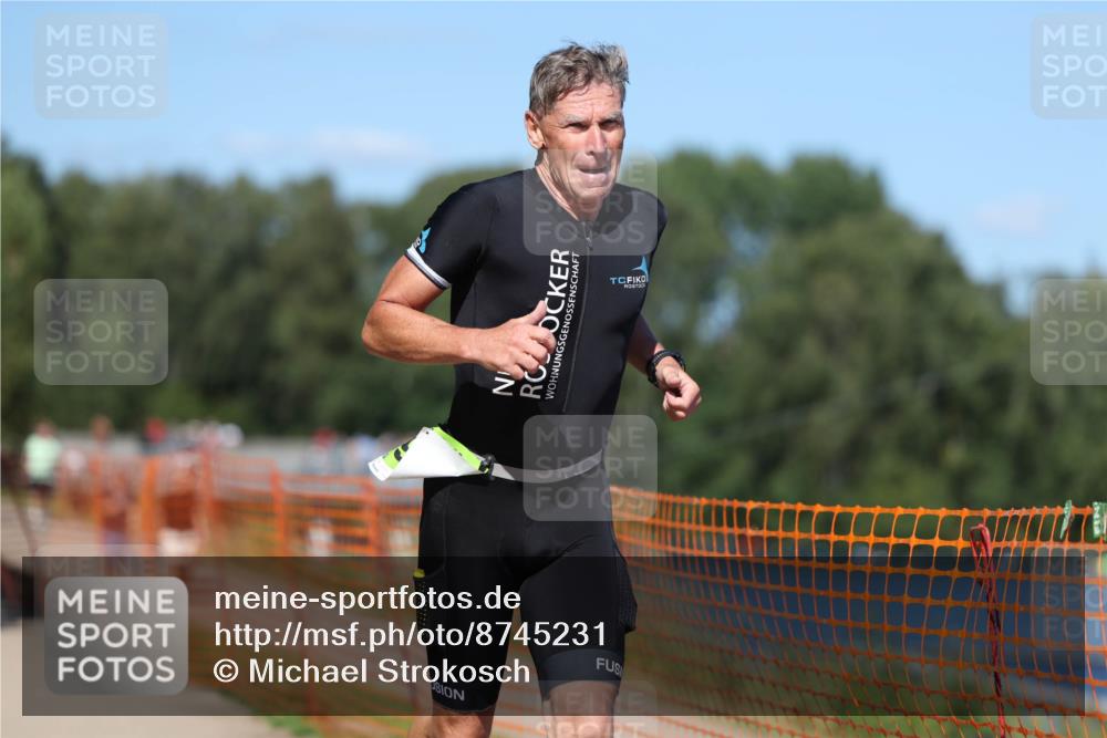 07.09.2025 - 19. Norderstedt Triathlon Michael Strokosch http://msf.ph/oto/8745231 07.09.2025 14:46:16 Laufen 392, 989 meine-sportfotos.de