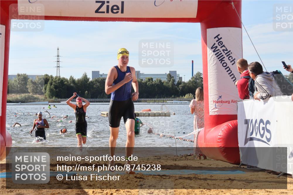 07.09.2025 - 19. Norderstedt Triathlon Luisa Fischer http://msf.ph/oto/8745238 07.09.2025 10:24:07 Schwimmen 71, 75, 105, 113, 635, 636, 660 meine-sportfotos.de