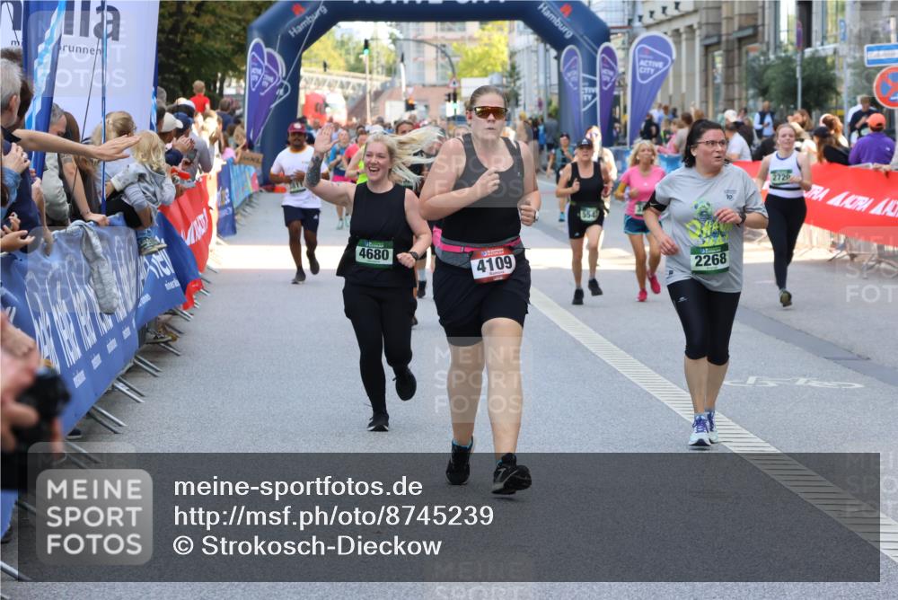 07.09.2025 - BARMER Alsterlauf Strokosch-Dieckow http://msf.ph/oto/8745239 07.09.2025 10:17:26 Ziel 2466, 2821, 2901, 3194, 3435, 3723, 3731, 3862, 3881, 4019, 4025, 4130, 4200, 4270, 5033, 5168, 5305, 5464, 5465, 5946 meine-sportfotos.de