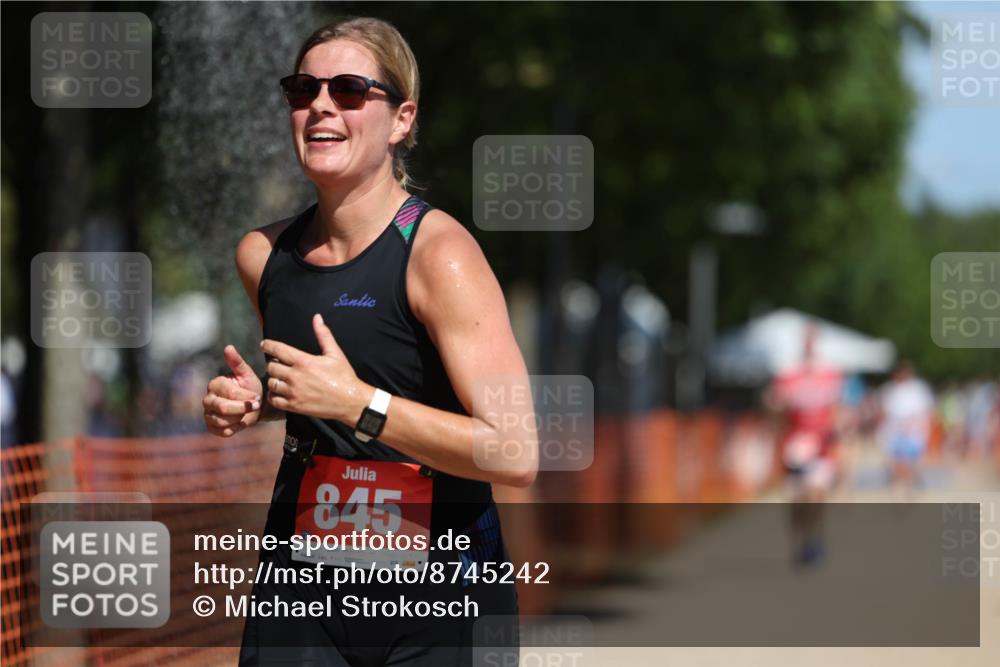 07.09.2025 - 19. Norderstedt Triathlon Michael Strokosch http://msf.ph/oto/8745242 07.09.2025 12:35:28 Laufen 151, 845, 851 meine-sportfotos.de