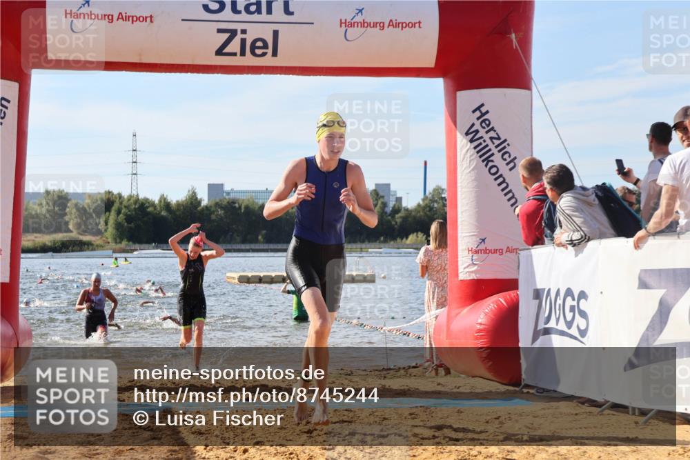 07.09.2025 - 19. Norderstedt Triathlon Luisa Fischer http://msf.ph/oto/8745244 07.09.2025 10:24:07 Schwimmen 71, 75, 105, 113, 635, 636, 660 meine-sportfotos.de