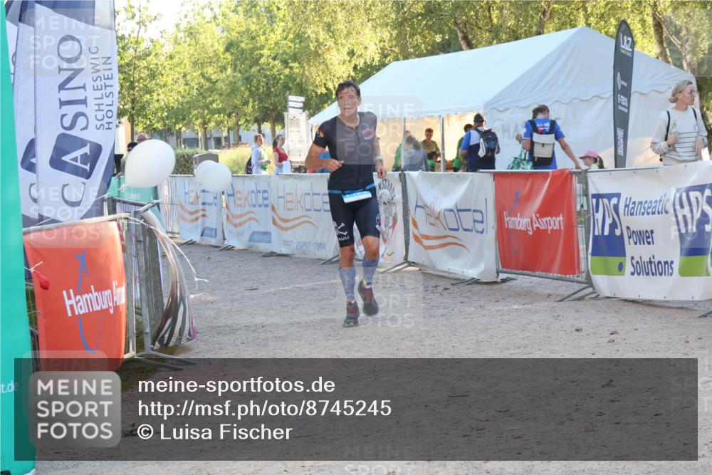 07.09.2025 - 19. Norderstedt Triathlon Luisa Fischer http://msf.ph/oto/8745245 07.09.2025 17:18:52 Ziel 1460 meine-sportfotos.de