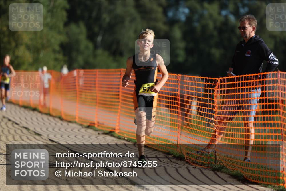 07.09.2025 - 19. Norderstedt Triathlon Michael Strokosch http://msf.ph/oto/8745255 07.09.2025 09:43:22 Laufen 556, 570 meine-sportfotos.de