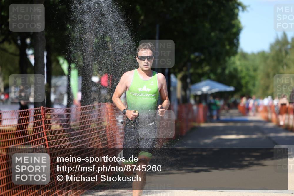 07.09.2025 - 19. Norderstedt Triathlon Michael Strokosch http://msf.ph/oto/8745260 07.09.2025 14:46:27 Laufen 992, 1007 meine-sportfotos.de