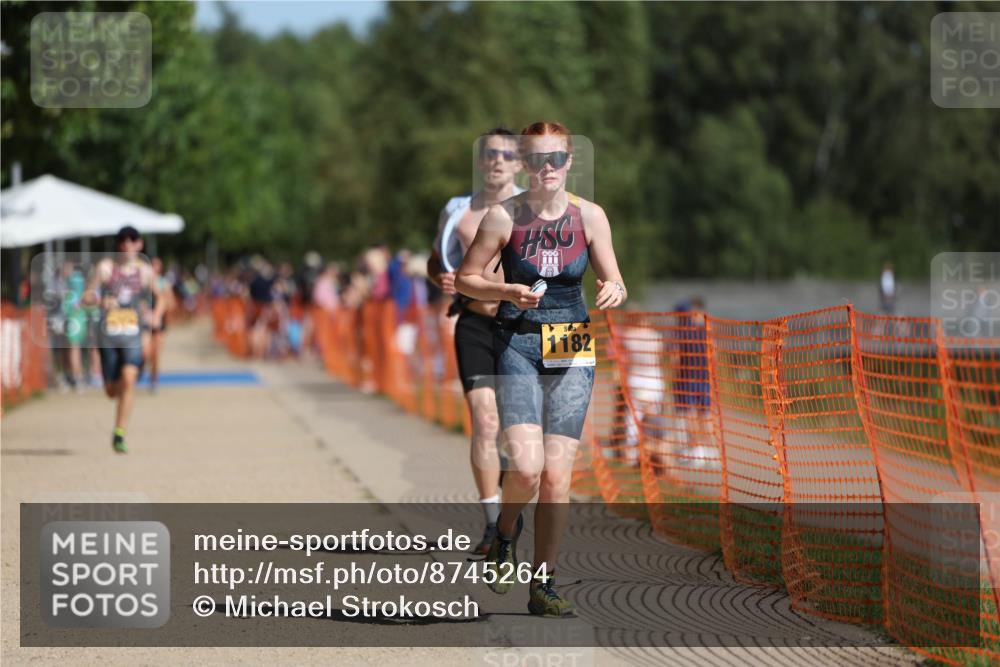 07.09.2025 - 19. Norderstedt Triathlon Michael Strokosch http://msf.ph/oto/8745264 07.09.2025 11:58:24 Laufen 185, 1172, 1182, 1279 meine-sportfotos.de