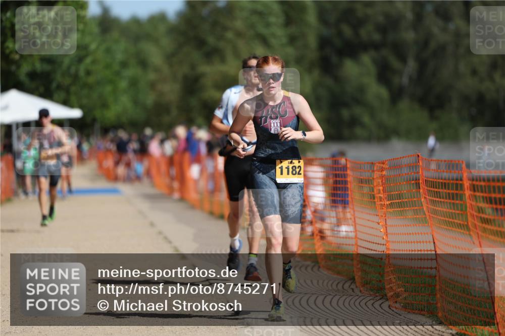 07.09.2025 - 19. Norderstedt Triathlon Michael Strokosch http://msf.ph/oto/8745271 07.09.2025 11:58:24 Laufen 185, 1172, 1182, 1279 meine-sportfotos.de