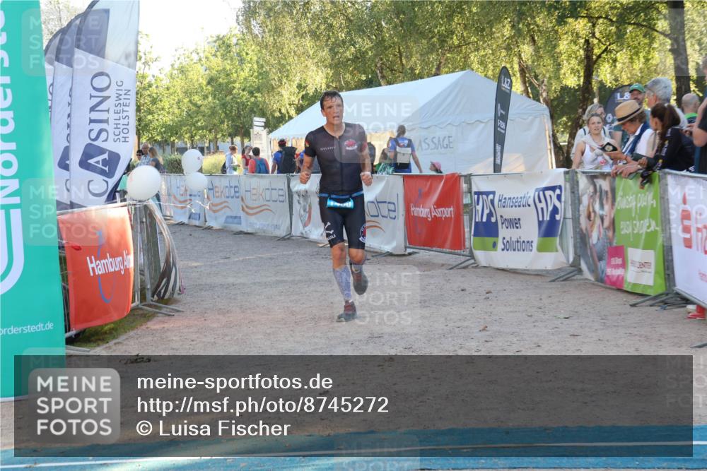 07.09.2025 - 19. Norderstedt Triathlon Luisa Fischer http://msf.ph/oto/8745272 07.09.2025 17:18:53 Ziel 1460 meine-sportfotos.de