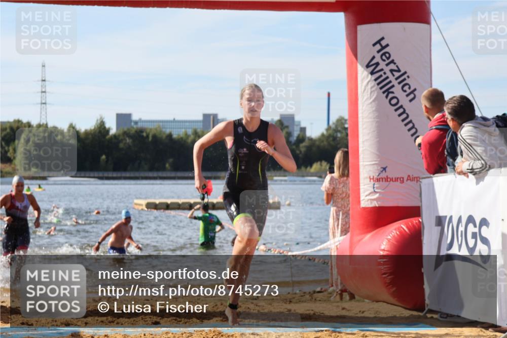 07.09.2025 - 19. Norderstedt Triathlon Luisa Fischer http://msf.ph/oto/8745273 07.09.2025 10:24:09 Schwimmen 71, 75, 105, 113, 115, 635, 636, 660 meine-sportfotos.de