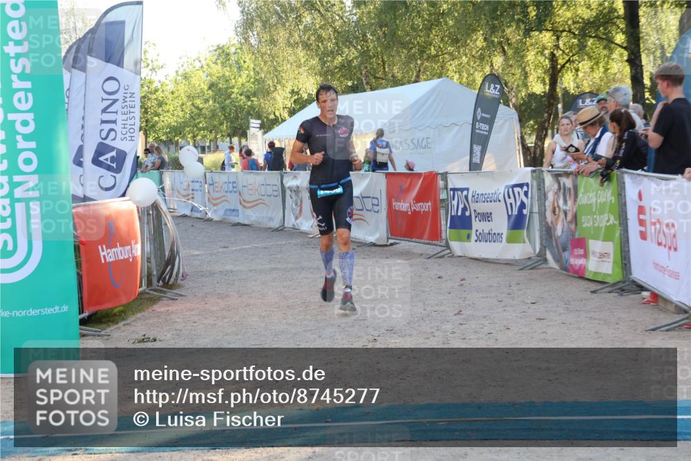 07.09.2025 - 19. Norderstedt Triathlon Luisa Fischer http://msf.ph/oto/8745277 07.09.2025 17:18:53 Ziel 1460 meine-sportfotos.de