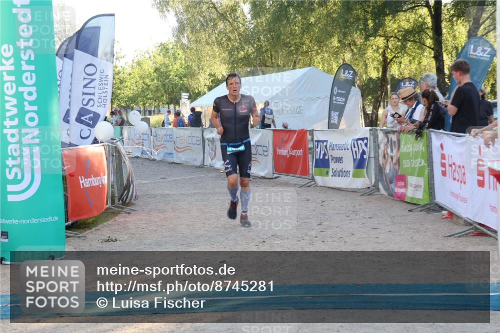 07.09.2025 - 19. Norderstedt Triathlon Luisa Fischer http://msf.ph/oto/8745281 07.09.2025 17:18:54 Ziel 1460 meine-sportfotos.de