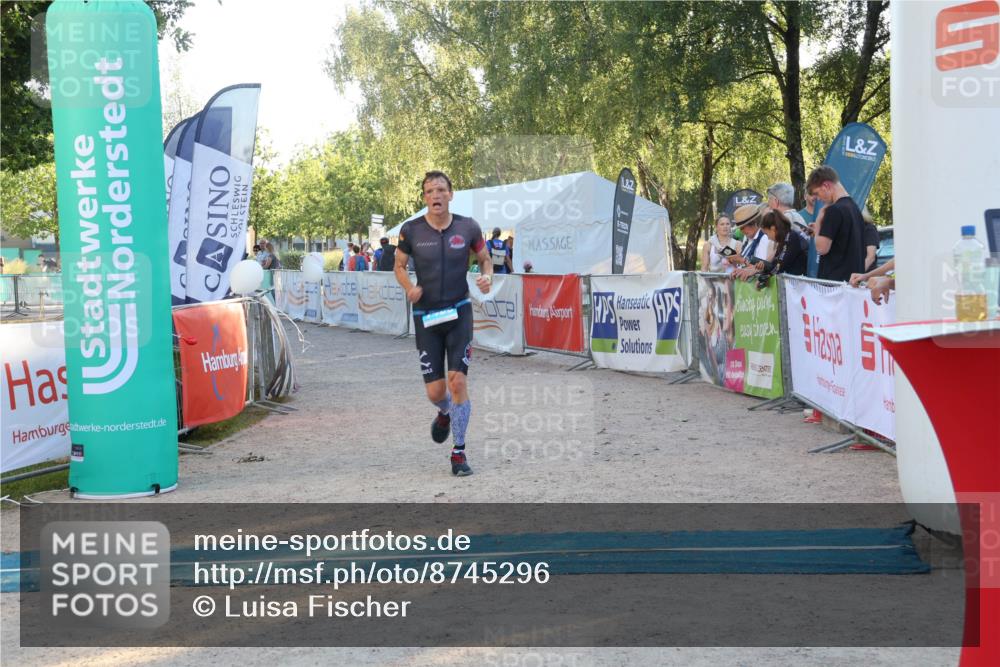 07.09.2025 - 19. Norderstedt Triathlon Luisa Fischer http://msf.ph/oto/8745296 07.09.2025 17:18:54 Ziel 1460 meine-sportfotos.de