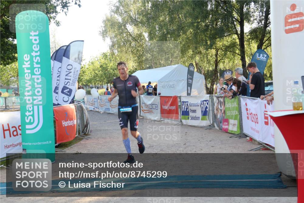 07.09.2025 - 19. Norderstedt Triathlon Luisa Fischer http://msf.ph/oto/8745299 07.09.2025 17:18:55 Ziel 1460 meine-sportfotos.de