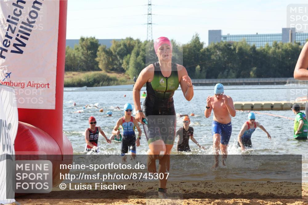 07.09.2025 - 19. Norderstedt Triathlon Luisa Fischer http://msf.ph/oto/8745307 07.09.2025 10:24:13 Schwimmen 60, 71, 75, 102, 105, 113, 115, 134, 635, 636, 660, 665 meine-sportfotos.de