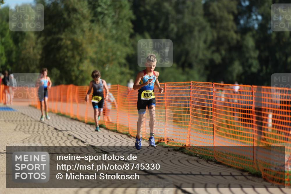 07.09.2025 - 19. Norderstedt Triathlon Michael Strokosch http://msf.ph/oto/8745330 07.09.2025 09:43:26 Laufen 556, 570, 609 meine-sportfotos.de