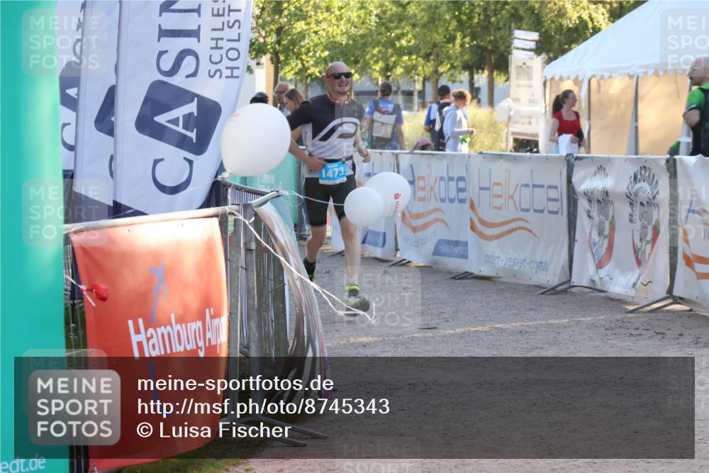 07.09.2025 - 19. Norderstedt Triathlon Luisa Fischer http://msf.ph/oto/8745343 07.09.2025 17:19:04 Ziel 1473 meine-sportfotos.de