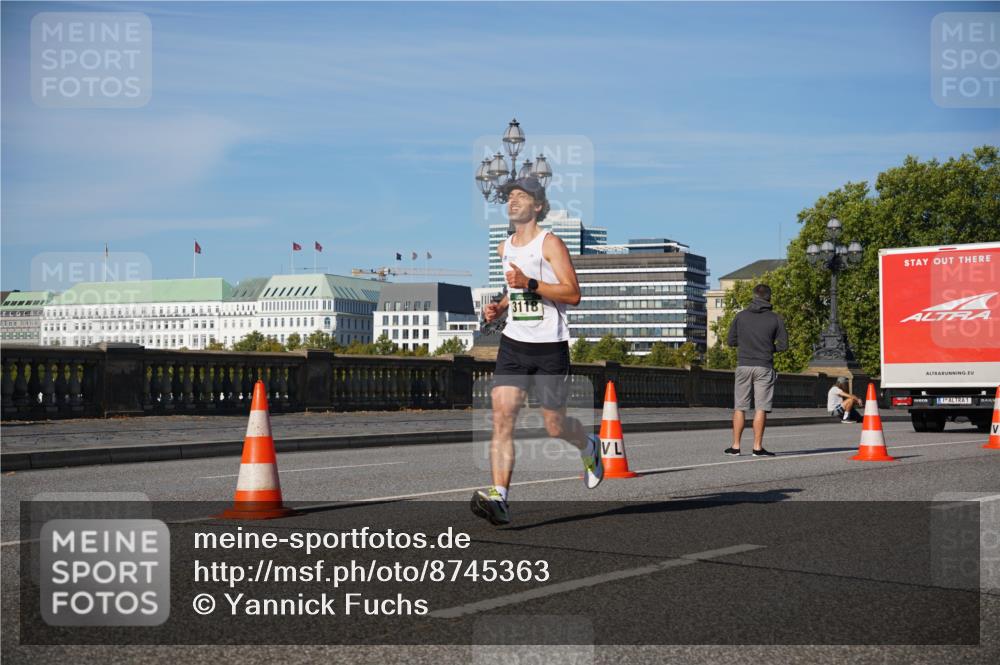 07.09.2025 - BARMER Alsterlauf Yannick Fuchs http://msf.ph/oto/8745363 07.09.2025 09:30:50 Laufen 3118, 1 meine-sportfotos.de