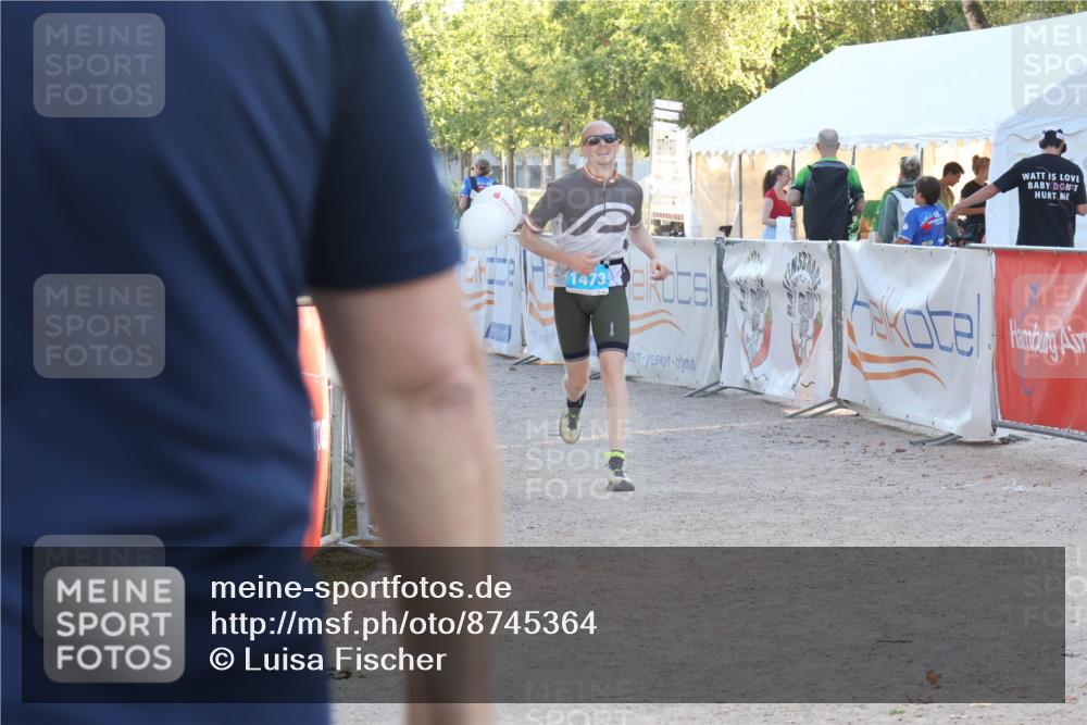 07.09.2025 - 19. Norderstedt Triathlon Luisa Fischer http://msf.ph/oto/8745364 07.09.2025 17:19:06 Ziel 1473 meine-sportfotos.de