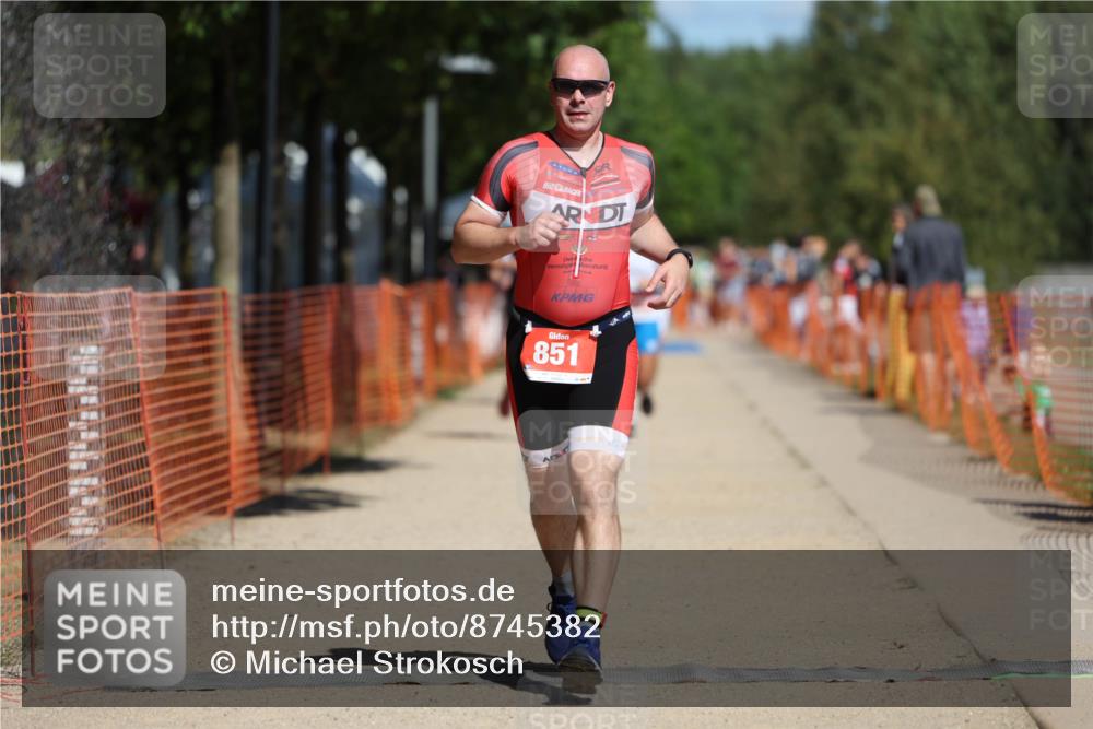 07.09.2025 - 19. Norderstedt Triathlon Michael Strokosch http://msf.ph/oto/8745382 07.09.2025 12:35:34 Laufen 140, 151, 851, 1220 meine-sportfotos.de