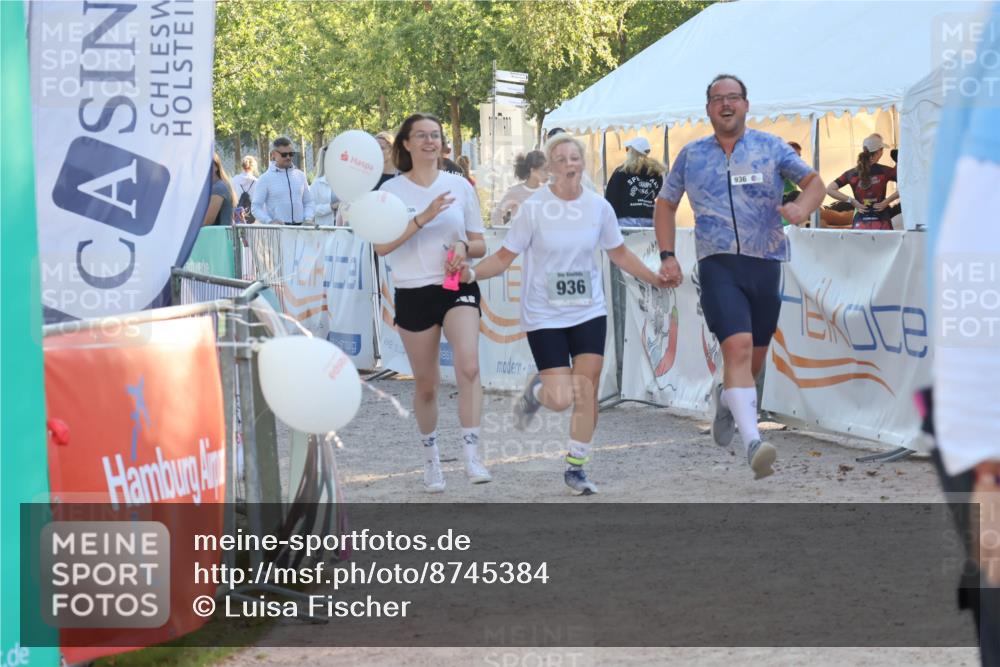 07.09.2025 - 19. Norderstedt Triathlon Luisa Fischer http://msf.ph/oto/8745384 07.09.2025 17:19:20 Ziel 936 meine-sportfotos.de