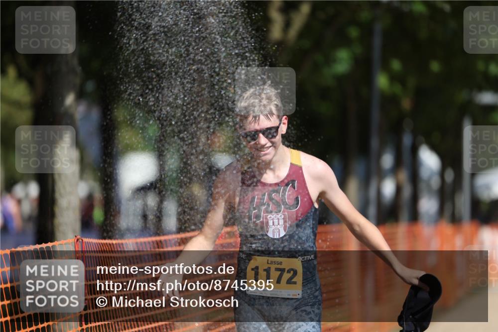 07.09.2025 - 19. Norderstedt Triathlon Michael Strokosch http://msf.ph/oto/8745395 07.09.2025 11:58:30 Laufen 185, 1172, 1182 meine-sportfotos.de